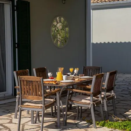 Peaceful With Stunning Sea Views Fternon