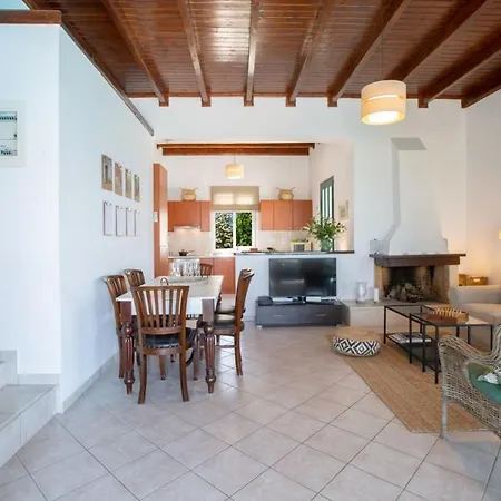 Peaceful With Stunning Sea Views Villa Fternon