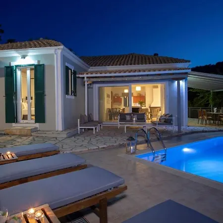 Villa Peaceful With Stunning Sea Views Fternon