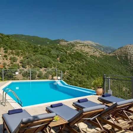 Villa Peaceful With Stunning Sea Views
